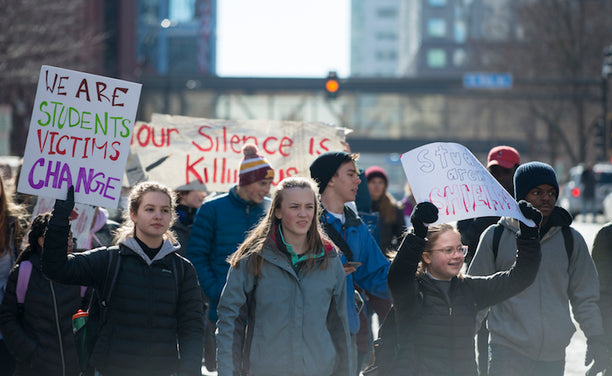 High school students demonstrate for gun control in Minneapolis, February 21. Photo: Fibonacci Blue. via Flickr.