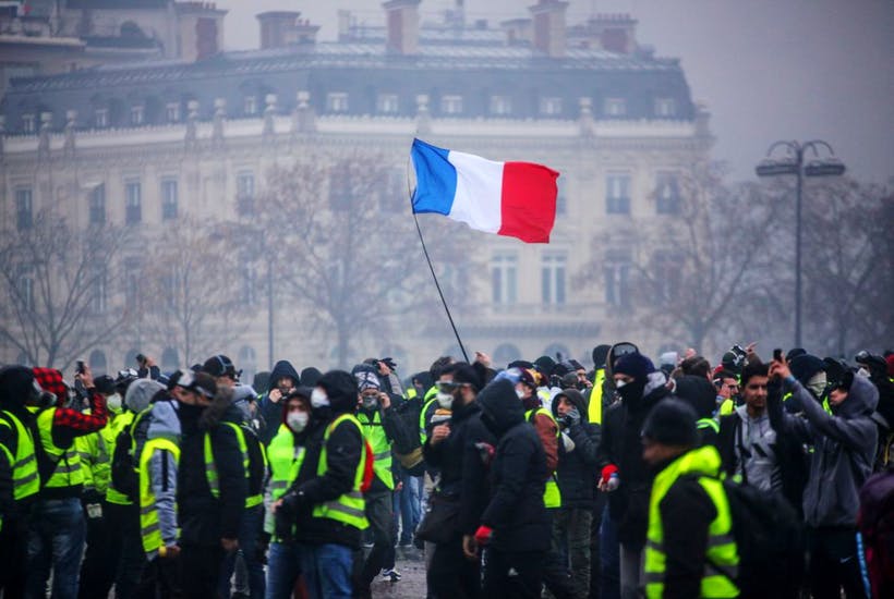 The ‘gilets jaunes’: ‘A reaction to the explosion of inequalities between the super-rich and the middle classes’
