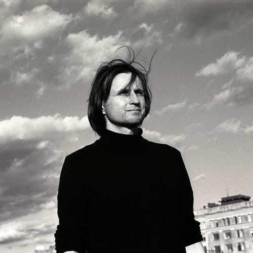 Image for blog post entitled "New York Tarot": Alain Giffard reviews <i>The Beach Beneath the Street</i> and <i>The Spectacle of Disintegration</i>