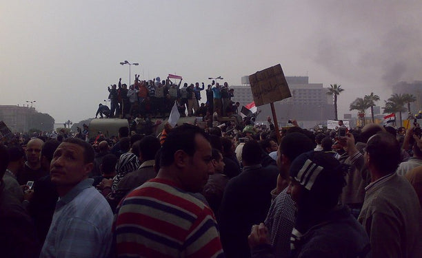 Tens of thousands demonstrate in Tahrir Square, 29 January 2011. Photo: Ramy Raoof. via Wikimedia Commons.