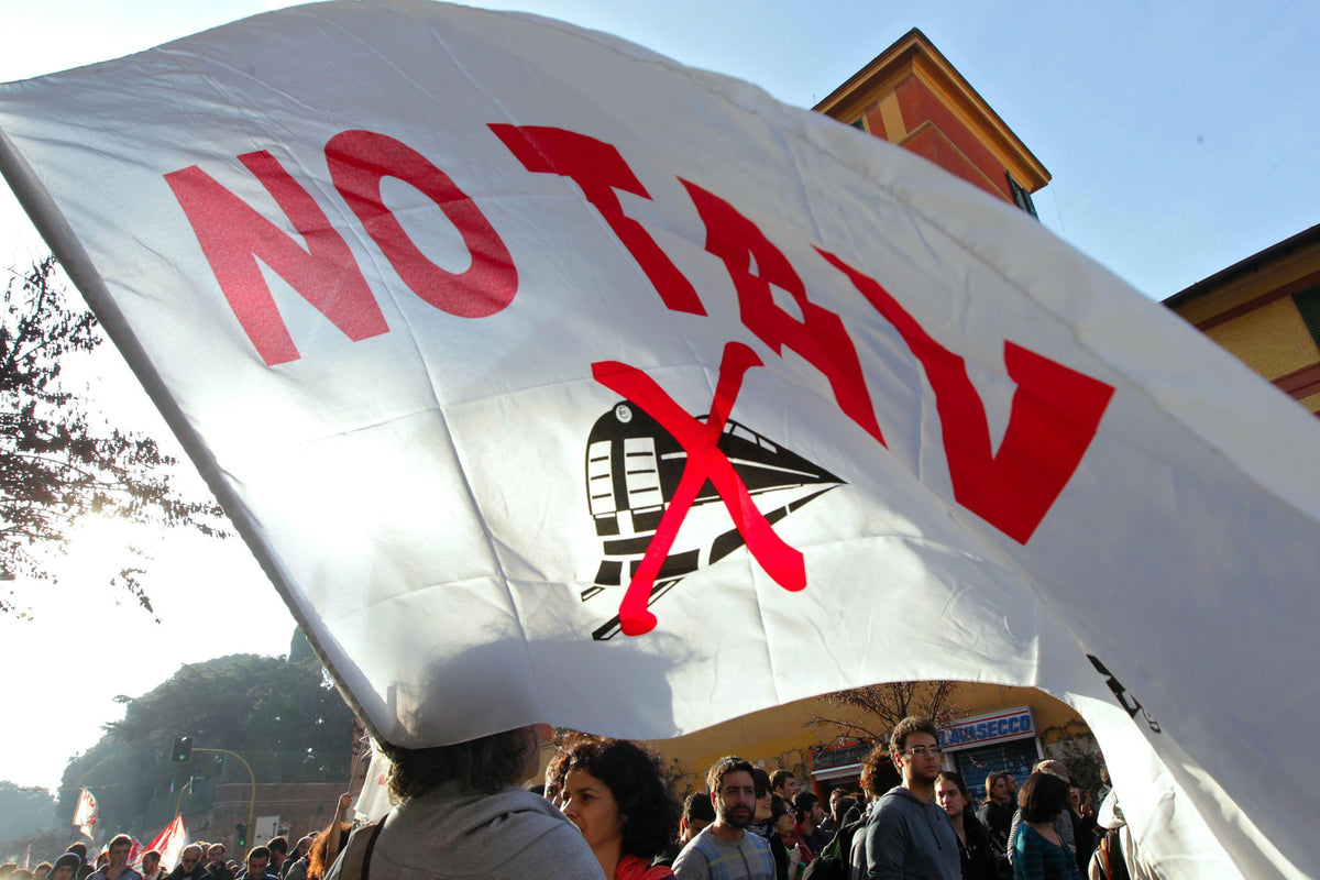 Mauvaise Troupe: Zad NoTAV and the affective connections of contempora ...