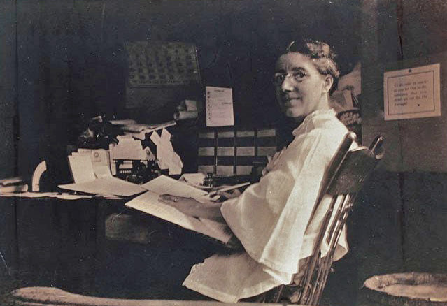 Image for blog post entitled 'Never to touch pen, brush, or pencil again'—The Madness of Charlotte Perkins Gilman