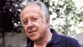 Portrait of Amnon Kapeliouk