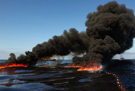 Image for blog post entitled Ken Silverstein's <i>The Secret World of Oil</i> in the <i>Financial Times</i> & in London